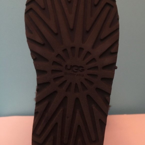 UGG Unisex-Child Bailey Button Triplet Ii Boot - Picture 4 of 6